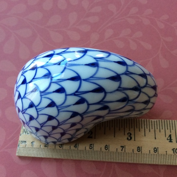 Andrea by Sadet: Blue & White Porcelain Nautilus. - Picture 6 of 9